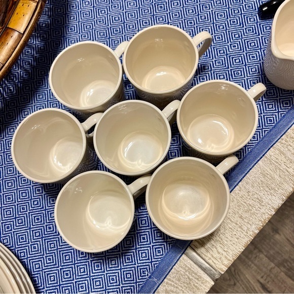 Corningware 8 plates, 1 Creamer 7 mugs Vintage China Blossom - Picture 7 of 12